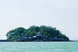 One of Chilika’s many small islands