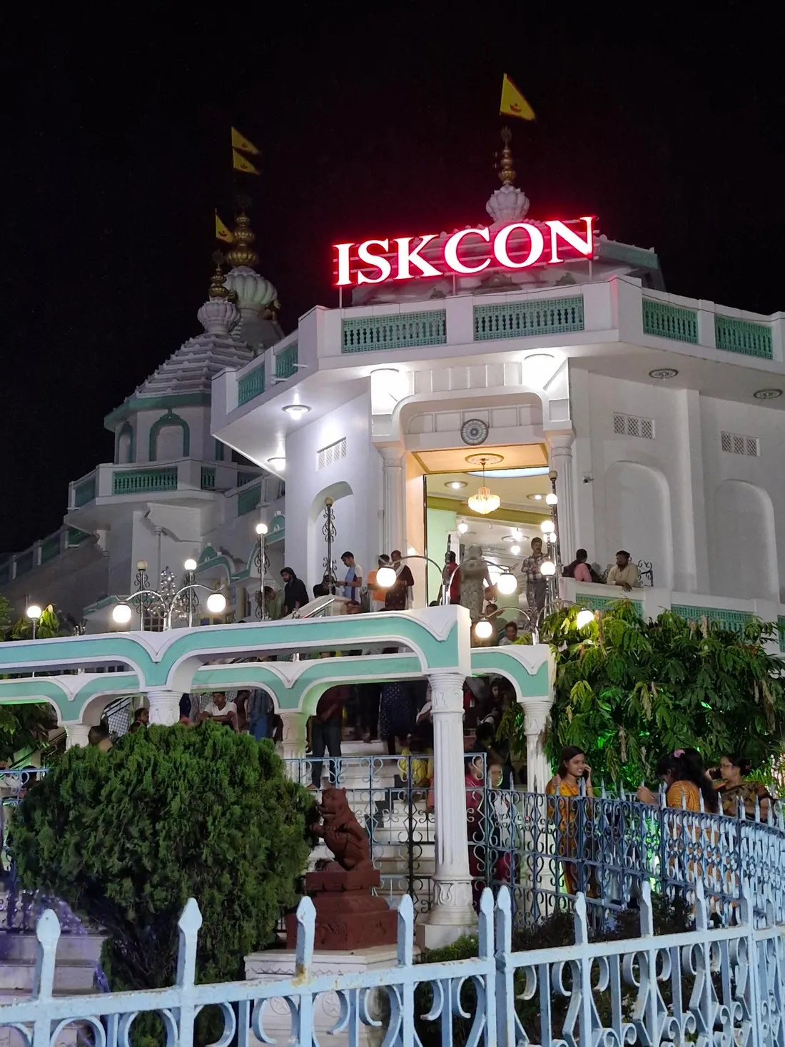The temple after dark, during evening darshan