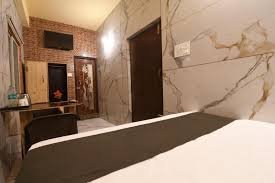 Plush Hotels Puri photo 1